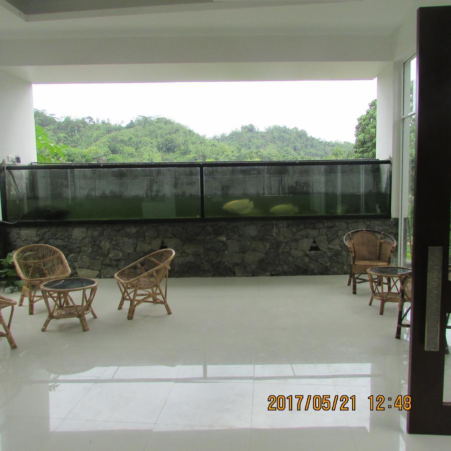 The Breeze Hotel Elpitiya  Exterior photo