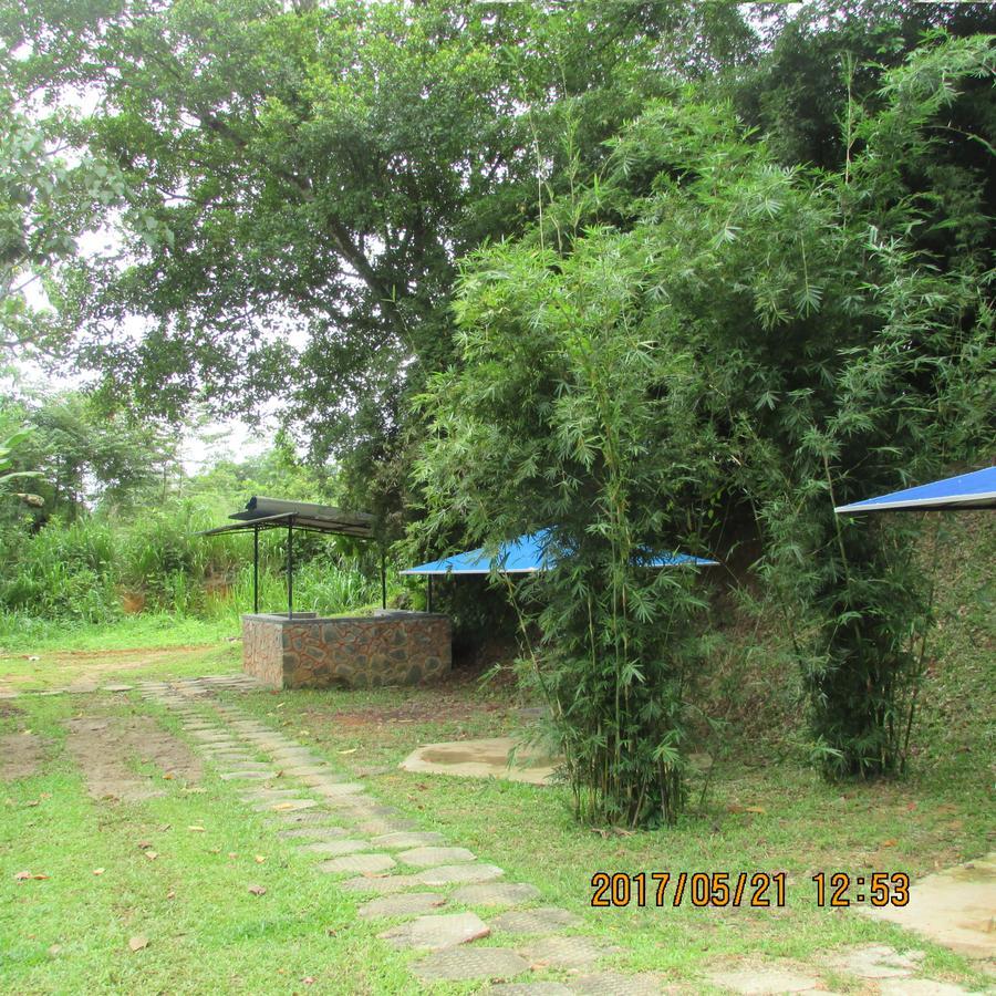 The Breeze Hotel Elpitiya  Exterior photo